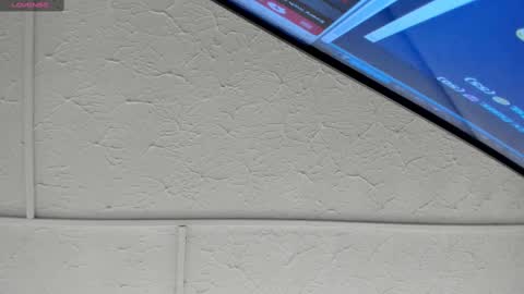 Snapshot of molliebue1 chatting on September 2025 12:09:01 PM Hey Guys Im Mollie online show from September 2025 12:09:01 PM