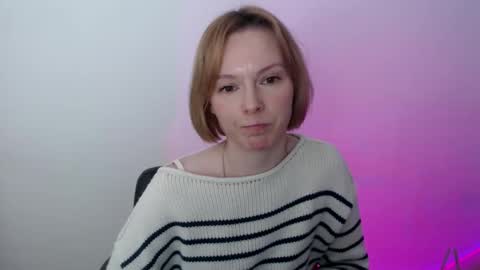 mollilove online show from April 2026 08:56:01 AM