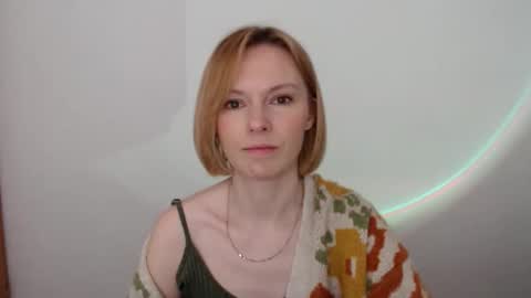 mollilove online show from May 2026 07:59:02 AM