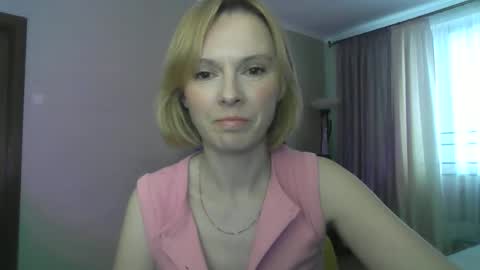mollilove online show from June 2026 02:41:01 PM