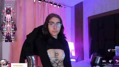 Molly online show from July 2026 03:29:02 PM
