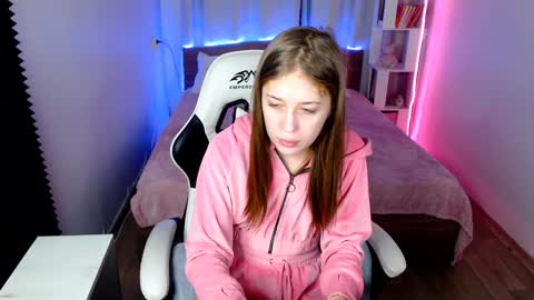 Snapshot of molly_barbie chatting on January 2025 11:56:01 AM Molly Prvt is open online show from January 2025 11:56:01 AM