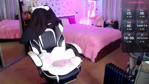 Snapshot of molly_barbie chatting on September 2025 08:14:02 AM Molly Prvt is open online show from September 2025 08:14:02 AM