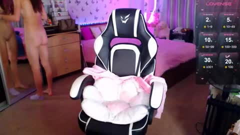 Snapshot of molly_barbie chatting on September 2025 11:21:02 AM Molly Prvt is open online show from September 2025 11:21:02 AM