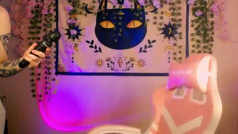 Snapshot of molly_kisss chatting on April 2026 04:10:02 AM molly_kisss online show from April 2026 04:10:02 AM