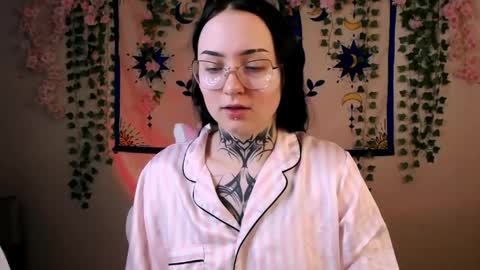 Snapshot of molly_kisss chatting on May 2026 06:55:02 AM molly_kisss online show from May 2026 06:55:02 AM