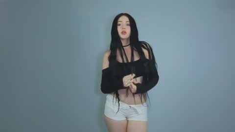 molly_millerr online show from July 2026 05:08:02 PM