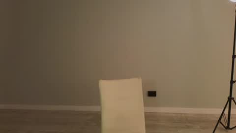molly_millerr online show from August 2026 01:14:01 PM