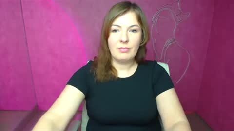 Snapshot of molly_mis chatting on February 2025 12:27:02 PM Molly online show from February 2025 12:27:02 PM