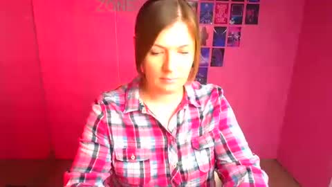 Molly online show from May 2026 12:11:02 PM