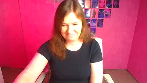 Molly online show from May 2026 11:59:01 AM