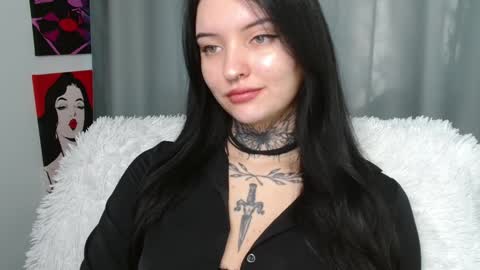 Snapshot of molly_montanaaa chatting on January 2025 09:08:02 AM Lina online show from January 2025 09:08:02 AM
