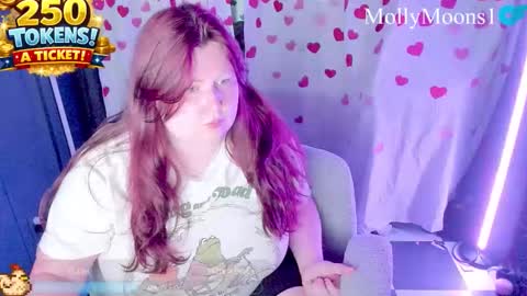 molly_moons online show from April 2026 09:32:02 PM