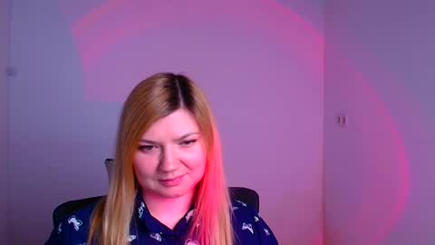 Molly online show from January 2025 12:13:01 PM