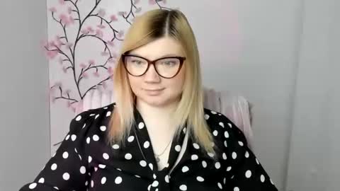 Molly online show from April 2026 11:41:01 AM