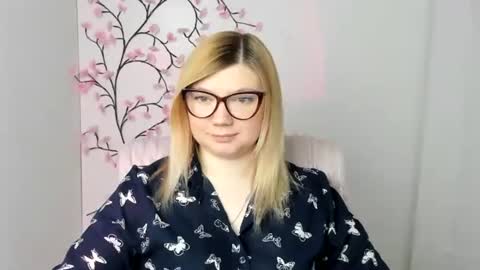 Molly online show from April 2026 11:36:02 AM
