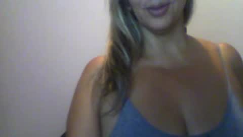 Snapshot of mollybunny01 chatting on July 2026 10:56:02 PM Molly Bunny online show from July 2026 10:56:02 PM