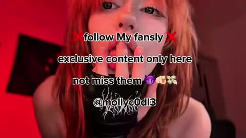 Snapshot of mollycodle chatting on April 2026 07:58:02 PM Goddess Katherine online show from April 2026 07:58:02 PM