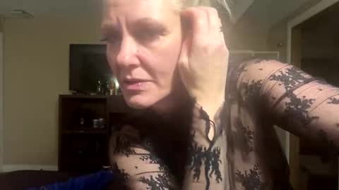Snapshot of mollyfourtune chatting on October 2025 07:28:02 AM molly fourtune online show from October 2025 07:28:02 AM