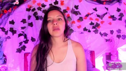 Snapshot of mollylewis18 chatting on February 2025 08:24:01 PM New girl Emily Valentina Michelle online show from February 2025 08:24:01 PM