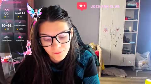  KIRA  online show from October 2025 04:56:01 AM