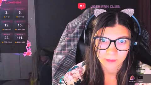  KIRA  online show from November 2025 05:34:01 PM