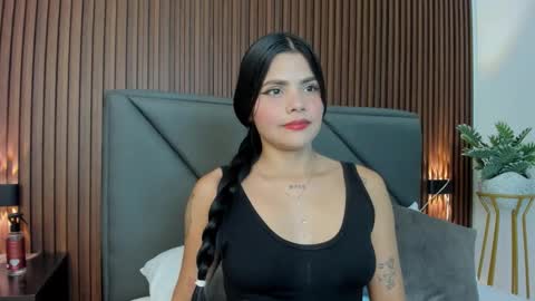 mollylove_ online show from February 2026 07:43:01 PM