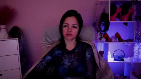 Molly online show from April 2026 06:40:01 AM