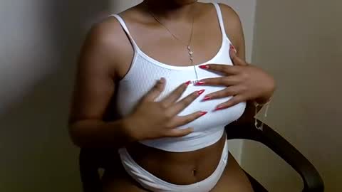 mollyn online show from May 2026 08:43:02 AM