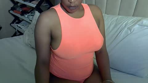 mollyn online show from May 2026 05:52:01 PM