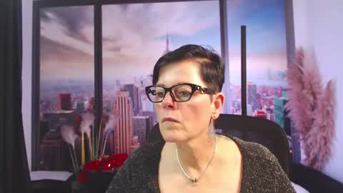 Snapshot of mollysun chatting on October 2025 04:30:02 PM MollySun Nina Randmann online show from October 2025 04:30:02 PM