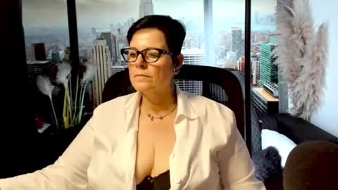 Snapshot of mollysun chatting on November 2025 07:37:01 PM MollySun Nina Randmann online show from November 2025 07:37:01 PM