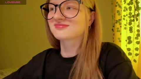 mollytucker online show from June 2026 01:53:02 PM