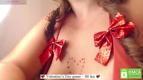 Snapshot of mollywayne chatting on February 2025 03:42:01 AM Molly Join my social networks online show from February 2025 03:42:01 AM