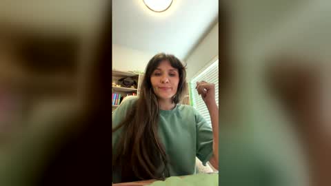 Molly online show from June 2026 10:15:01 PM