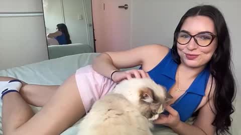 Snapshot of mollyy2006 chatting on October 2025 11:22:02 PM Molly online show from October 2025 11:22:02 PM