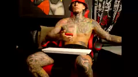 Molotov online show from November 2025 12:23:01 AM