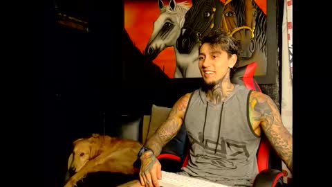 Molotov online show from November 2025 09:36:01 PM