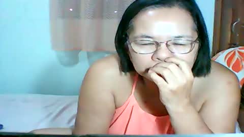 mombastic55 online show from May 2026 10:14:02 PM