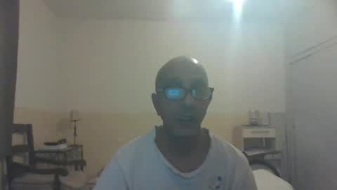 Snapshot of moment71200 chatting on January 2025 09:22:01 PM moment71200 online show from January 2025 09:22:01 PM