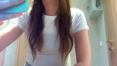 Snapshot of momentbeforedown chatting on June 2026 12:15:02 AM Hailey online show from June 2026 12:15:02 AM