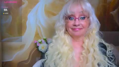 Mila  dont forget to thumbs up me  online show from February 2026 05:39:01 PM