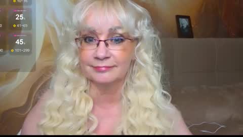 Mila  dont forget to thumbs up me  online show from February 2026 07:50:02 PM