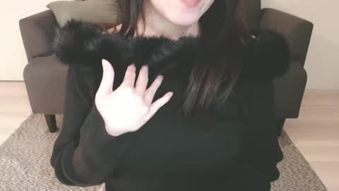 Snapshot of momo612238 chatting on December 2024 05:42:01 PM Momo online show from December 2024 05:42:01 PM