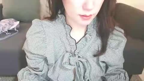 Snapshot of momo612238 chatting on December 2024 04:40:02 PM Momo online show from December 2024 04:40:02 PM