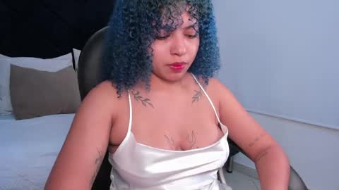 Momo  online show from May 2026 03:55:02 AM