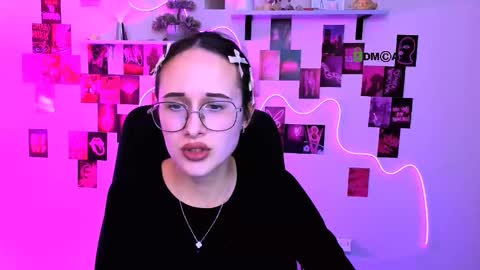 Mona  online show from March 2026 08:26:02 PM