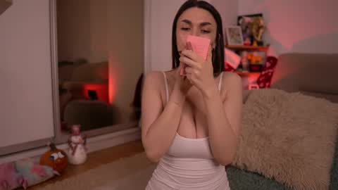 Mona Lisss online show from December 2025 12:12:01 PM