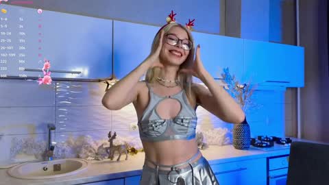 Snapshot of monahase chatting on December 2024 05:13:01 PM Mona online show from December 2024 05:13:01 PM