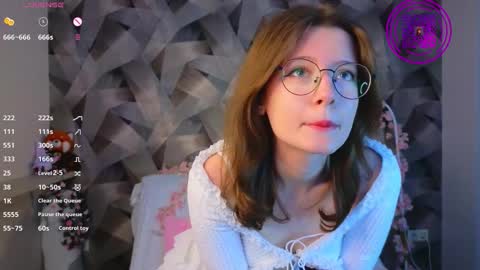 Mona online show from December 2025 04:03:02 PM